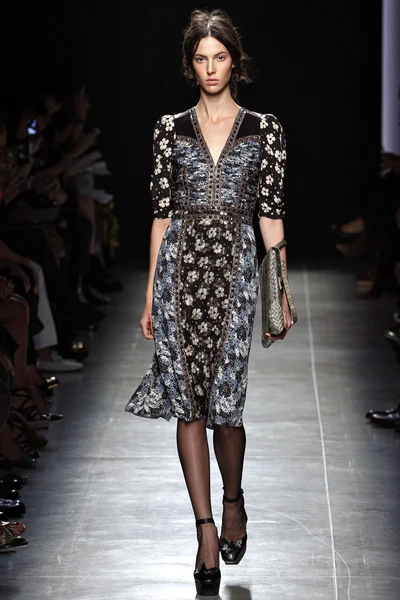 Look 5